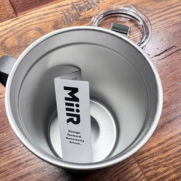 NWT🎄Starbucks x MiiR 2025 Holiday Winter Grey Gingerbread Men SS 16 oz Mug - Picture 7 of 7